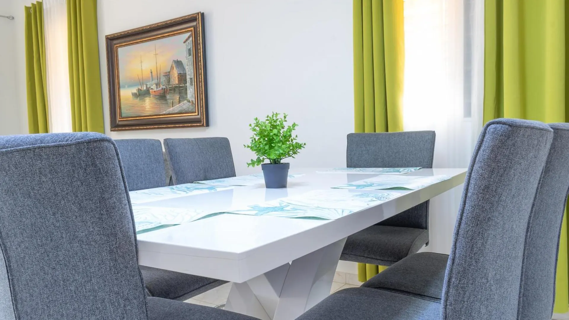 City Center 2Br Gem Urban Comfort Sosúa Apartamento